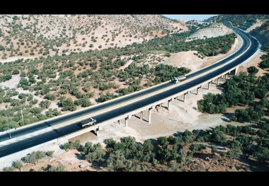 مطالبه نماینده شیراز از مدیرعامل شرکت عمران صدرا برای تکمیل فوری جاده اتصالی صدرا به آزادراه شیراز اصفهان